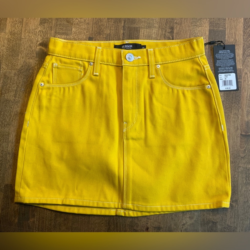 BNWT Hudson Viper Mini Jean Skirt Size 25